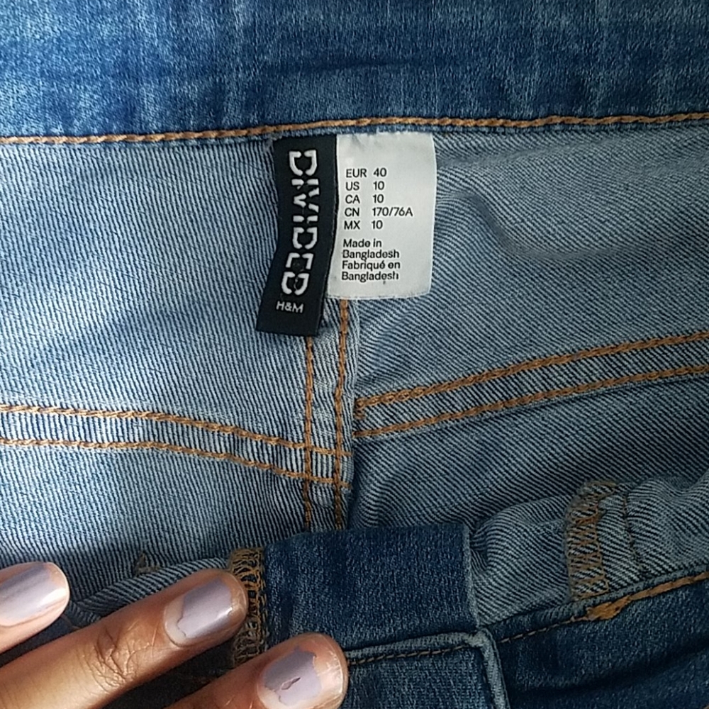 Jeans - Picture 2 of 4